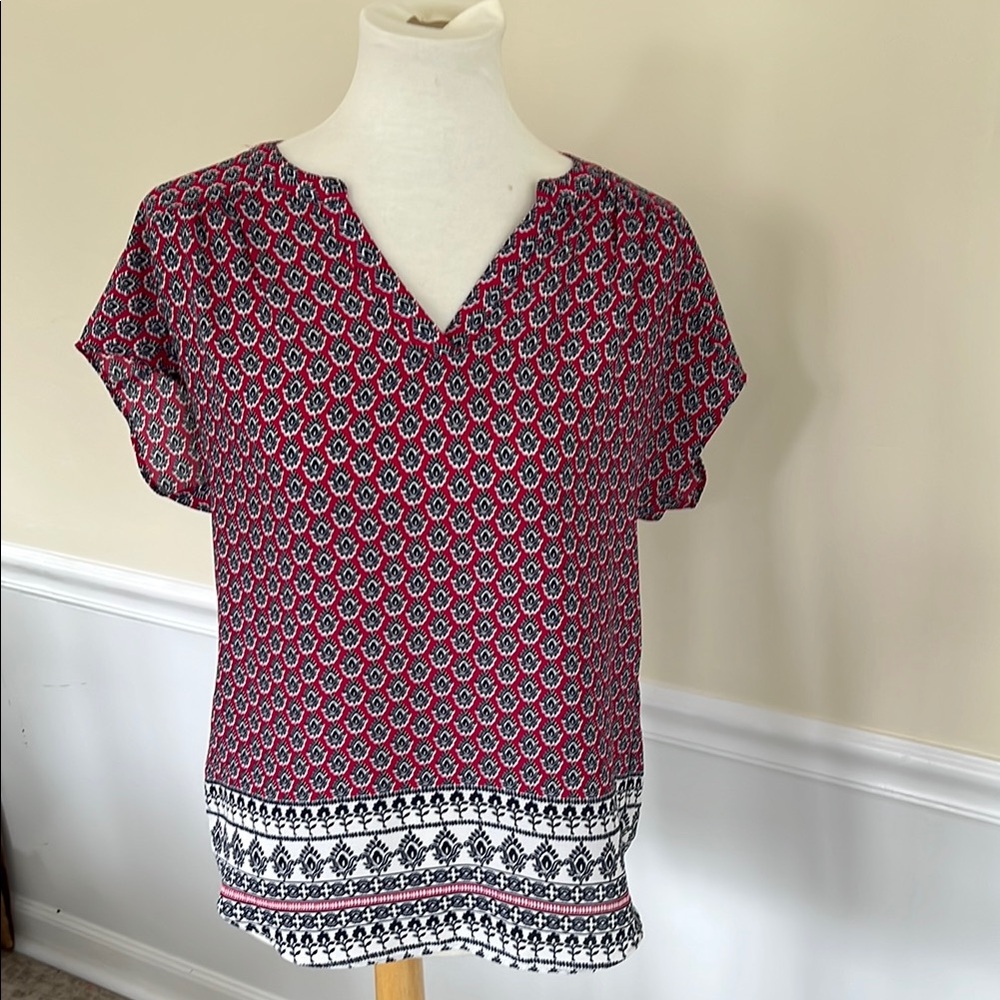 Banana Republic Women's Patterned Top - Red and Black size Small